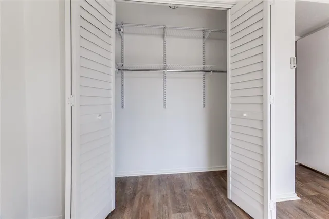 $189,000 | 5881 Preston View Boulevard, Unit 215, Dallas, TX 75240