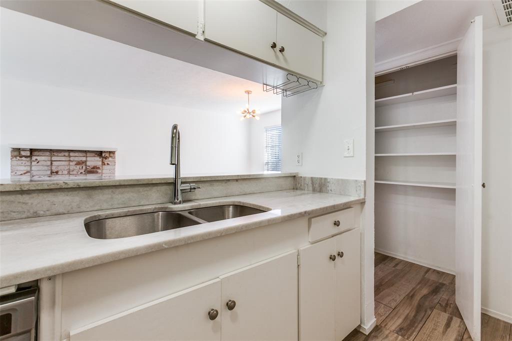 5881 Preston View Boulevard, Unit 215 Dallas, TX 75240 - Photo 9 of 22