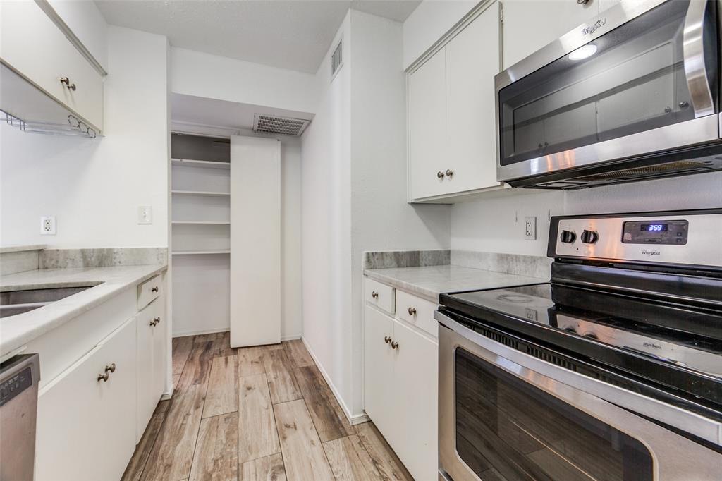 5881 Preston View Boulevard, Unit 215 Dallas, TX 75240 - Photo 10 of 22