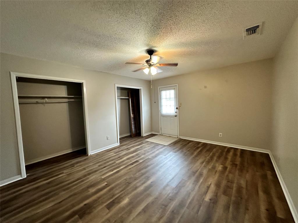 407 Maple Street, Unit B Commerce, TX 75428 - Photo 14 of 16