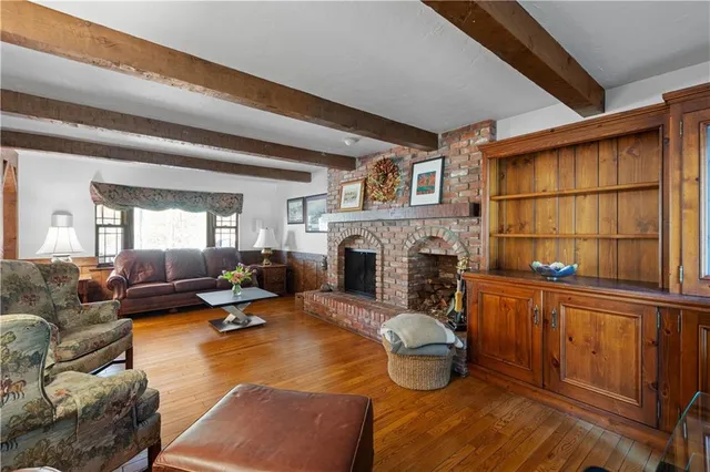 $699,900 | 421 Oaklawn Drive, Pittsburgh, PA 15241