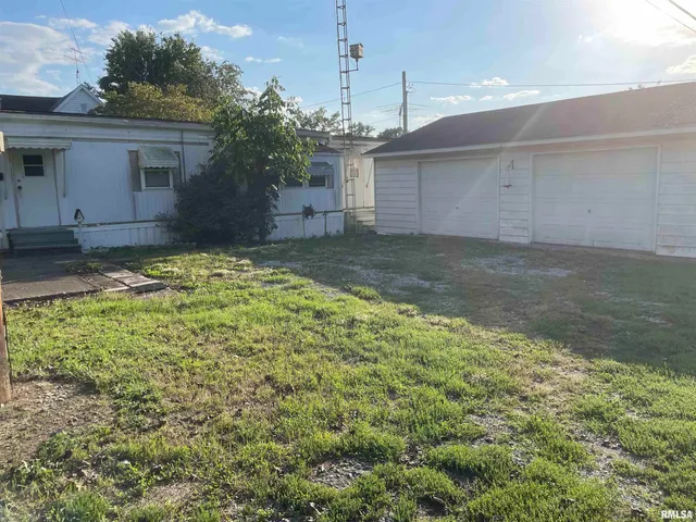 $60,000 | 312 East Randolph Street, McLeansboro, IL 62859