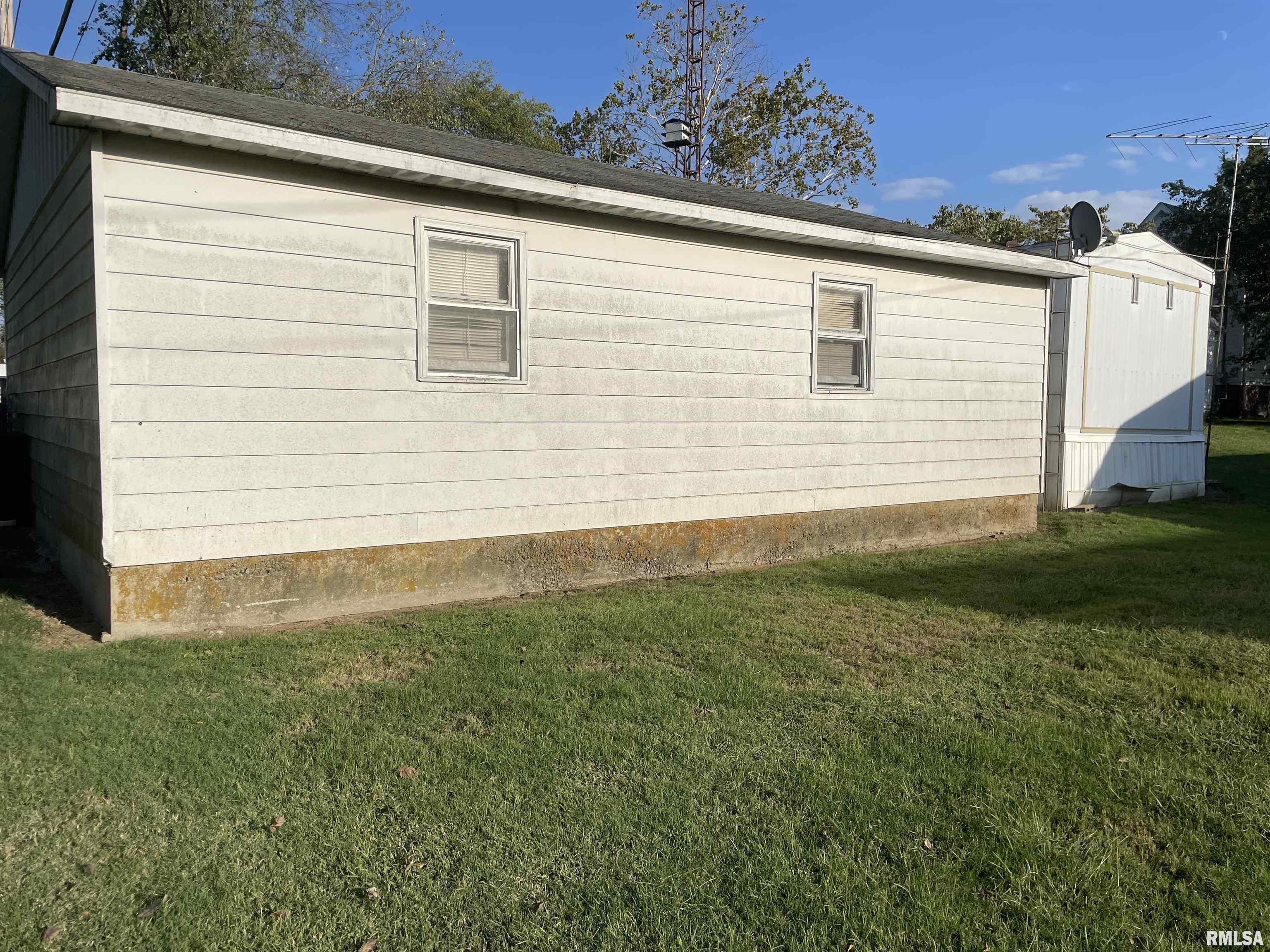 312 East Randolph Street McLeansboro, IL 62859 - Photo 4 of 6