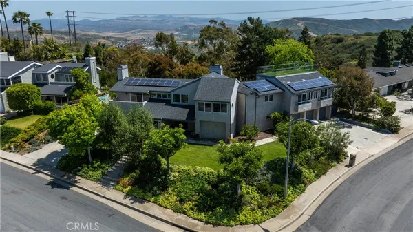 $3,075,000 | 102 Via Zapata, San Clemente, CA 92672