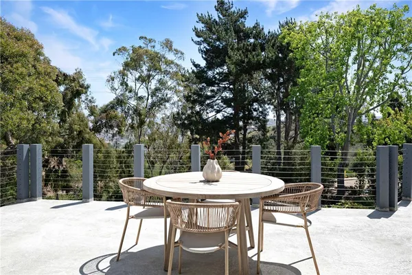 $3,075,000 | 102 Via Zapata, San Clemente, CA 92672