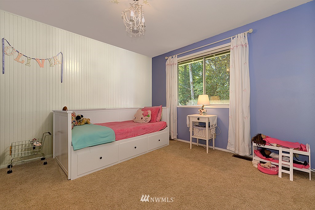 14717 104th Avenue Northeast Bothell, WA 98011 - Photo 14 of 22 Gallery Image 14