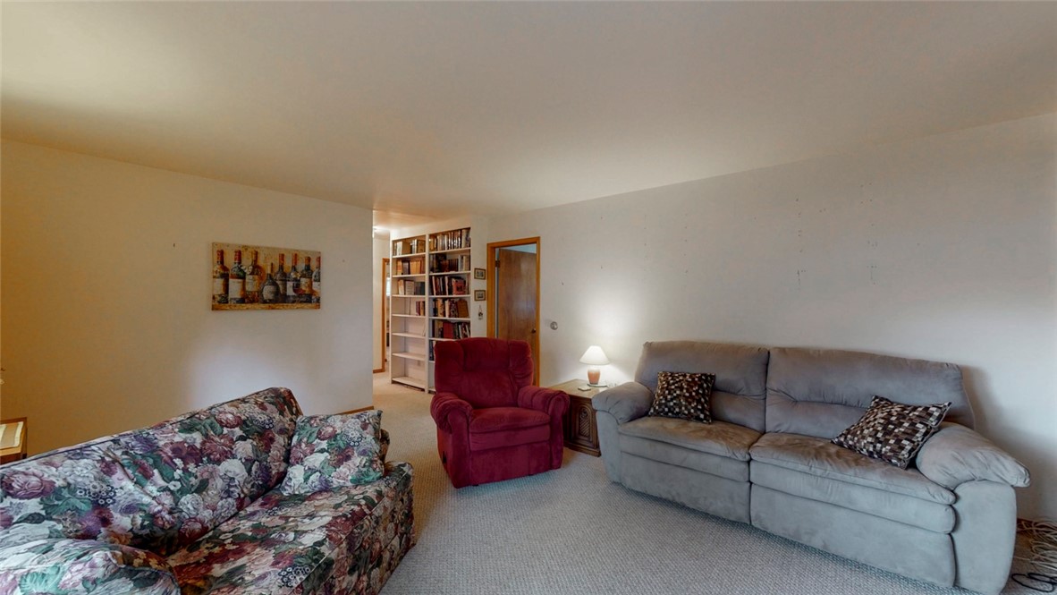 5 Locust Street Bath, NY 14810 - Photo 4 of 36