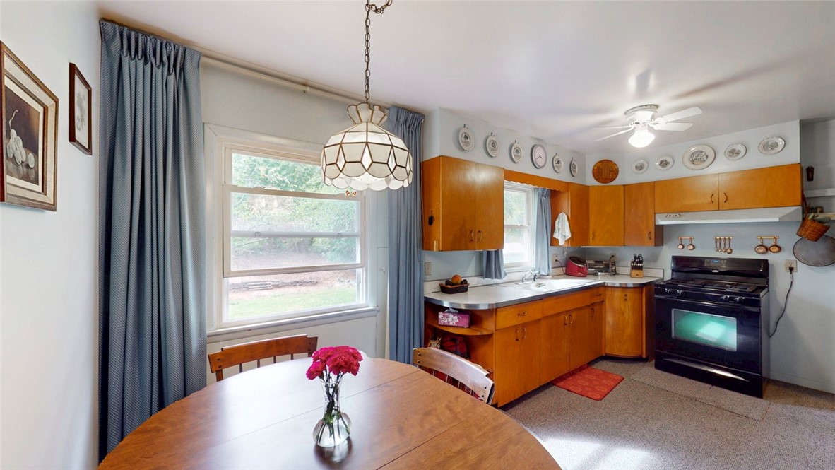 5 Locust Street Bath, NY 14810 - Photo 7 of 36