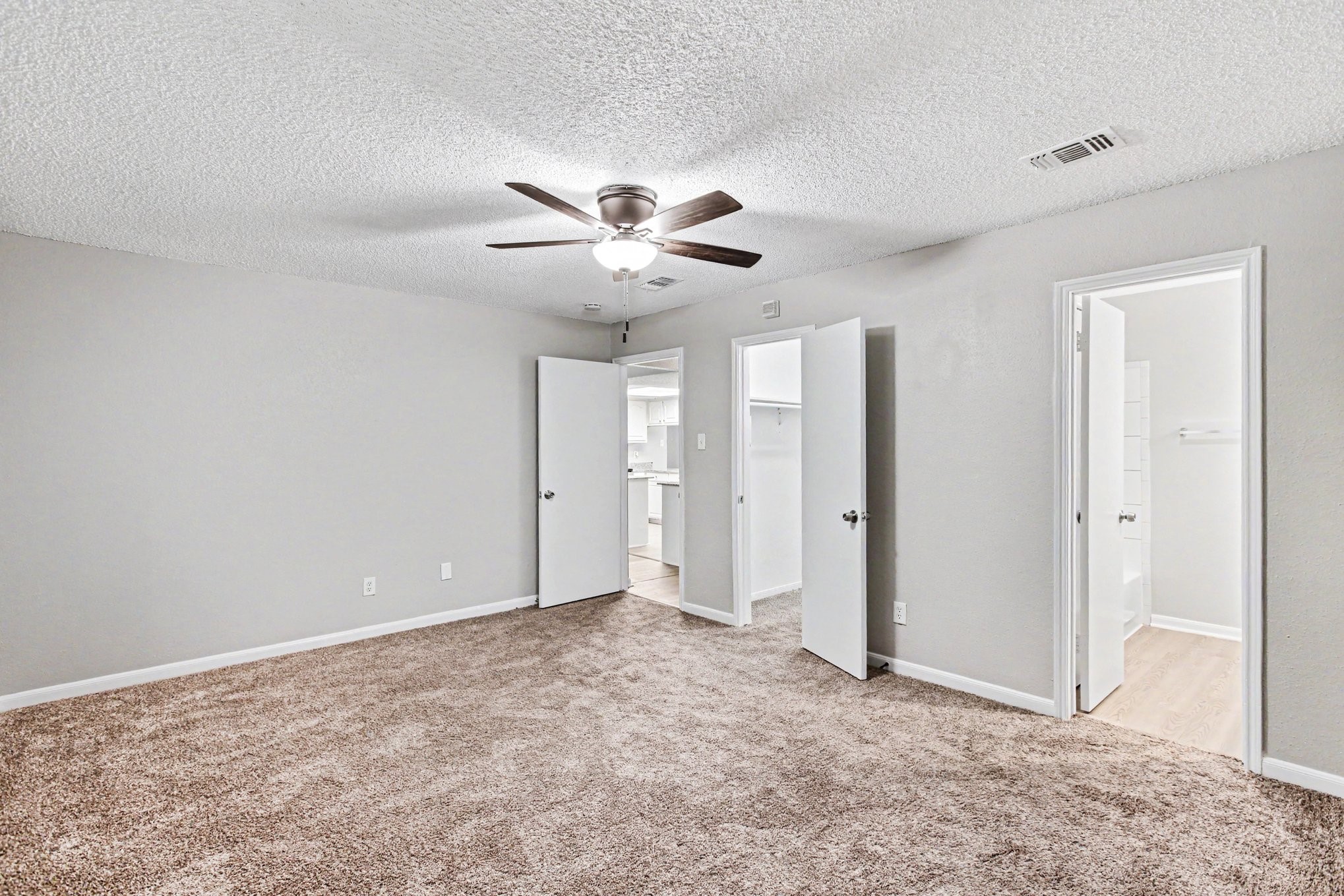 2327 North Spring Drive Spring, TX 77373 - Photo 7 of 15