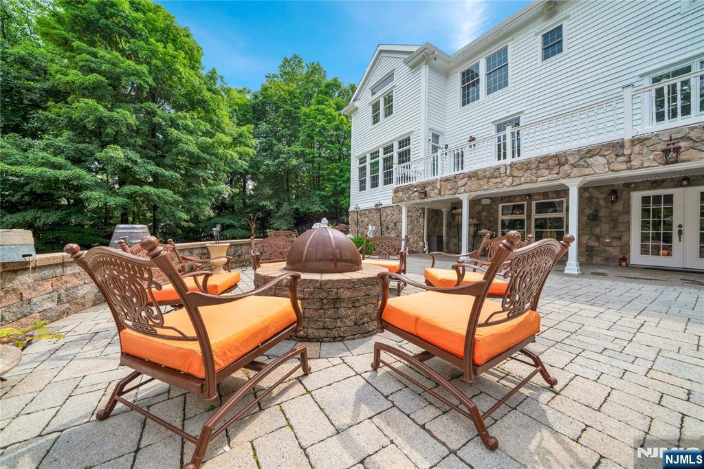 317 Rock Ridge Court Franklin Lakes, NJ 07417 - Photo 45 of 48