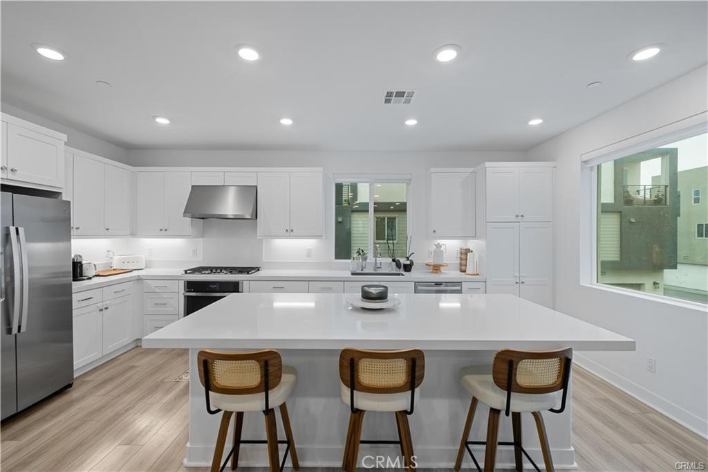 26799 Keystone Loop Valencia, CA 91381 - Photo 15 of 71