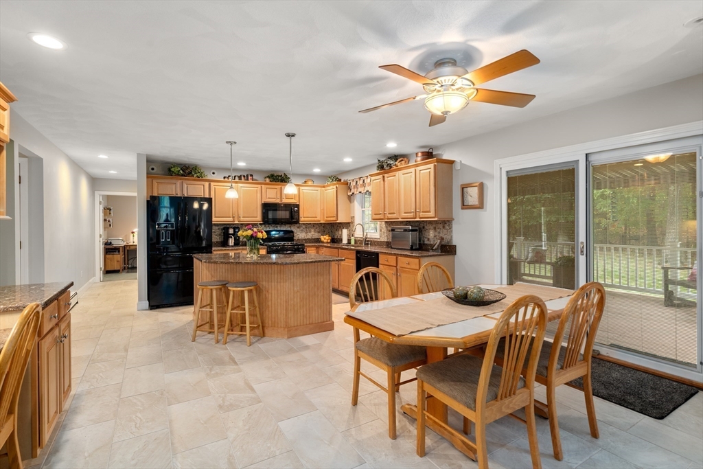 3 Exeter Road Hudson, MA 01749 - Photo 13 of 39