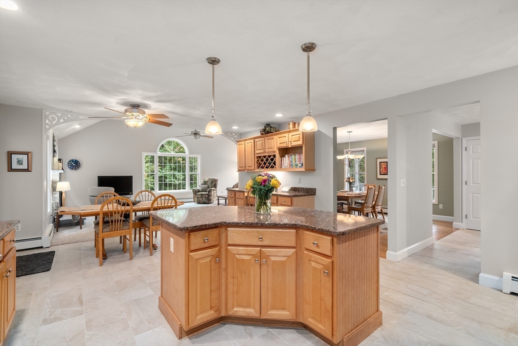 3 Exeter Road Hudson, MA 01749 - Photo 15 of 39