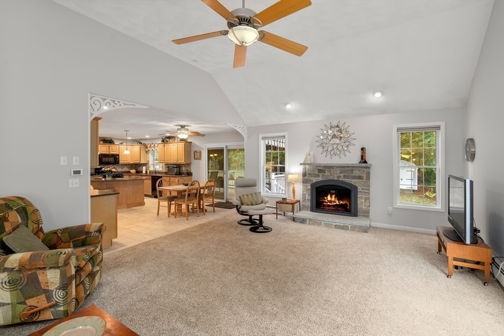 3 Exeter Road Hudson, MA 01749 - Photo 17 of 39