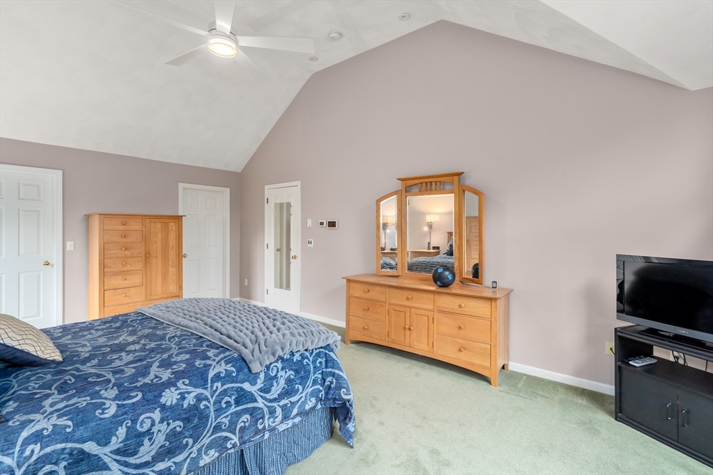 3 Exeter Road Hudson, MA 01749 - Photo 22 of 39