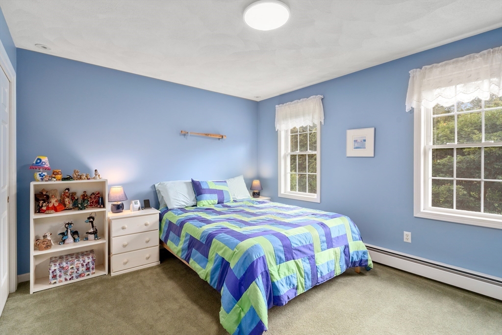 3 Exeter Road Hudson, MA 01749 - Photo 23 of 39