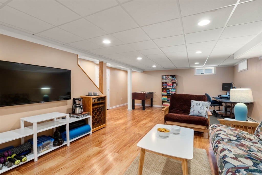 3 Exeter Road Hudson, MA 01749 - Photo 30 of 39