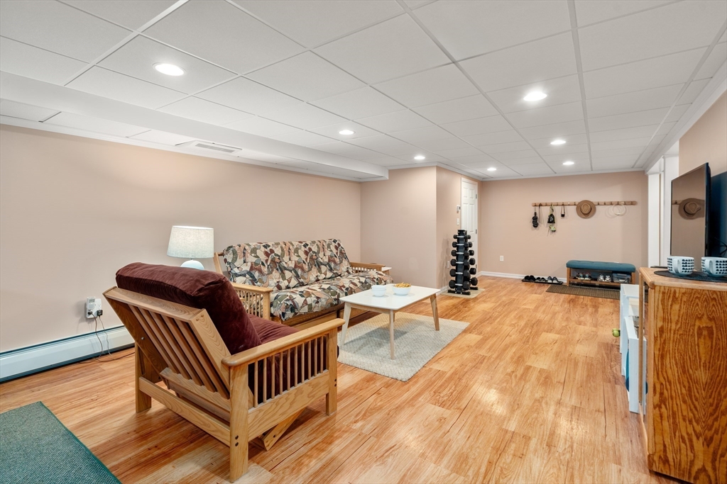 3 Exeter Road Hudson, MA 01749 - Photo 31 of 39