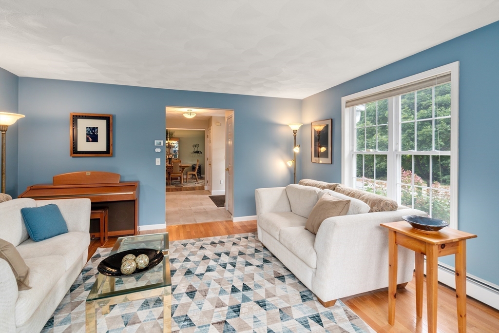 3 Exeter Road Hudson, MA 01749 - Photo 9 of 39