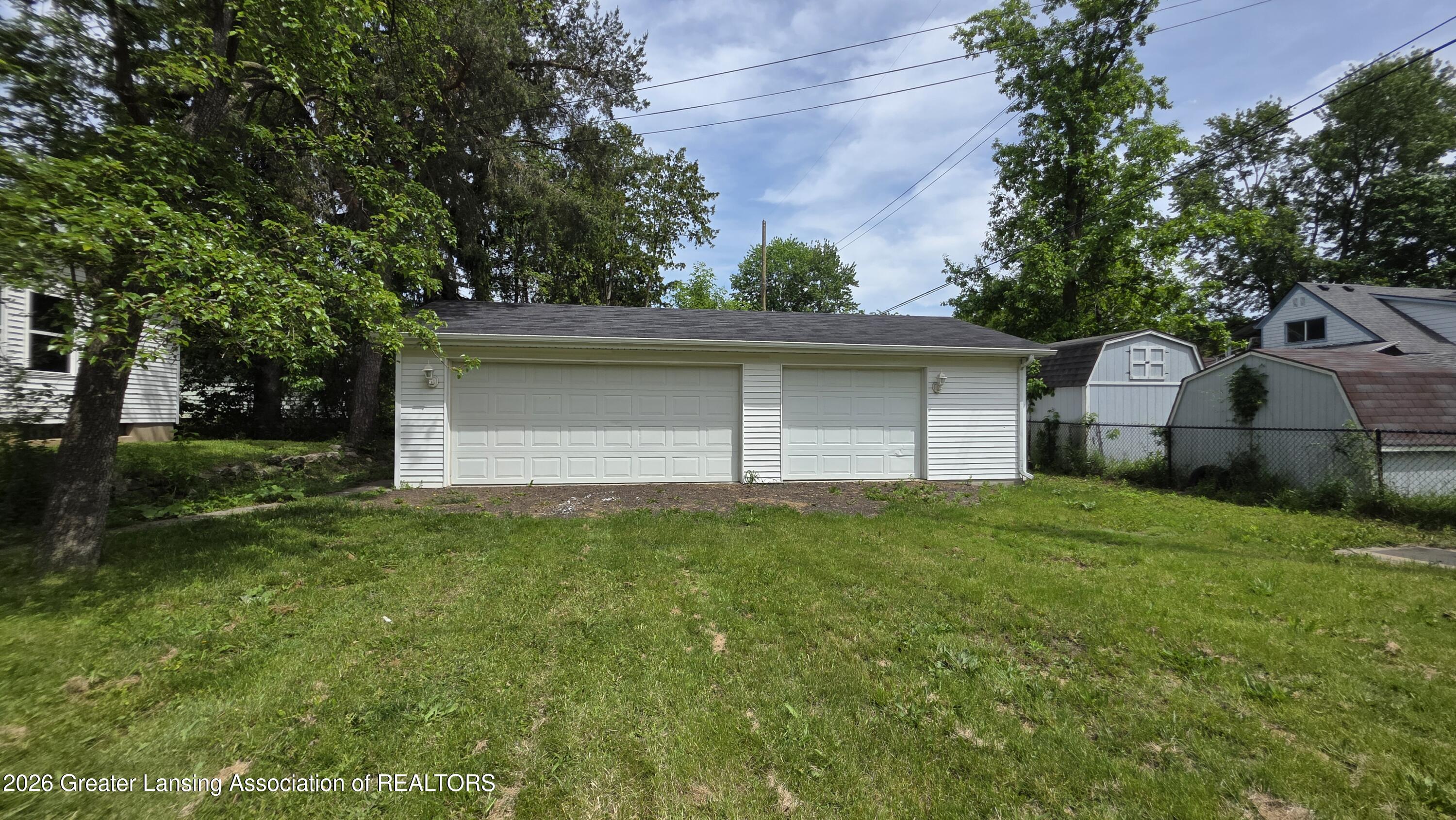 825 Dunlap Street Lansing, MI 48910 - Photo 29 of 32 20260526_150325