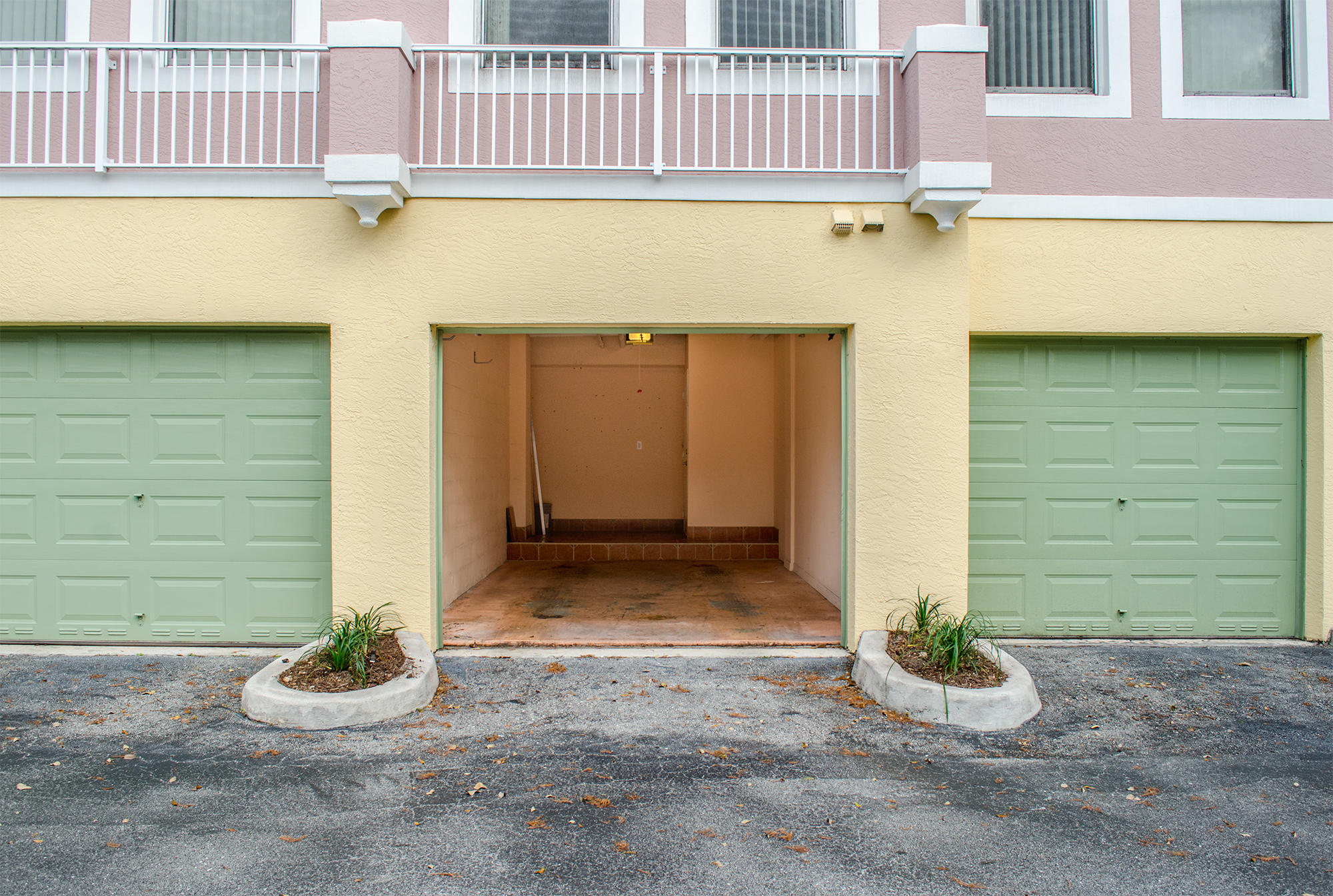 6324 West Sample Road, Unit 6324 Coral Springs, FL 33067 - Photo 19 of 27 garage