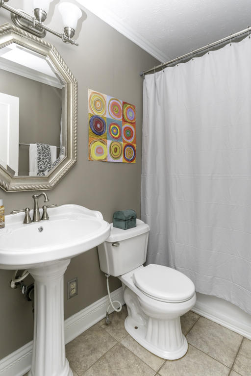 403 Forrest Road, Unit 33 Fort Oglethorpe, GA 30742 - Photo 16 of 25 Bathroom1