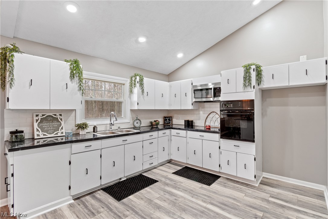 5325 Boneta Road Medina, OH 44256 - Photo 7 of 33 Gallery Image 7