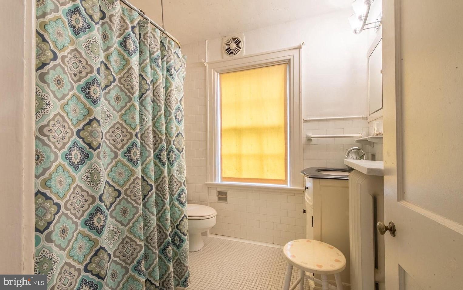 312 Cedarcroft Road Baltimore, MD 21212 - Photo 24 of 30 Bathroom
