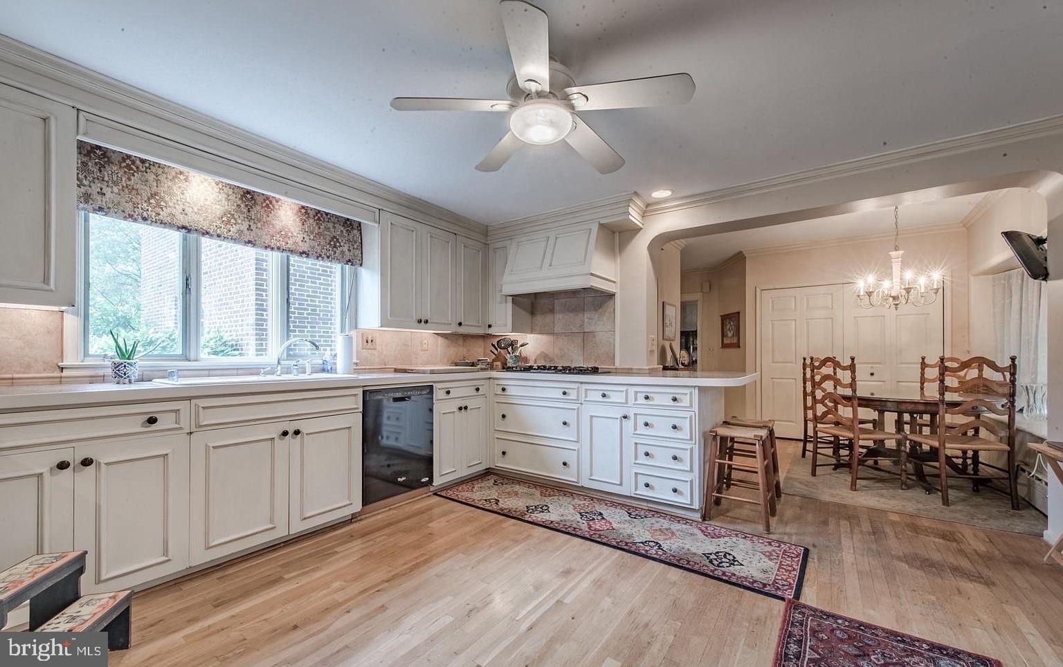 312 Cedarcroft Road Baltimore, MD 21212 - Photo 6 of 30 Kitchen