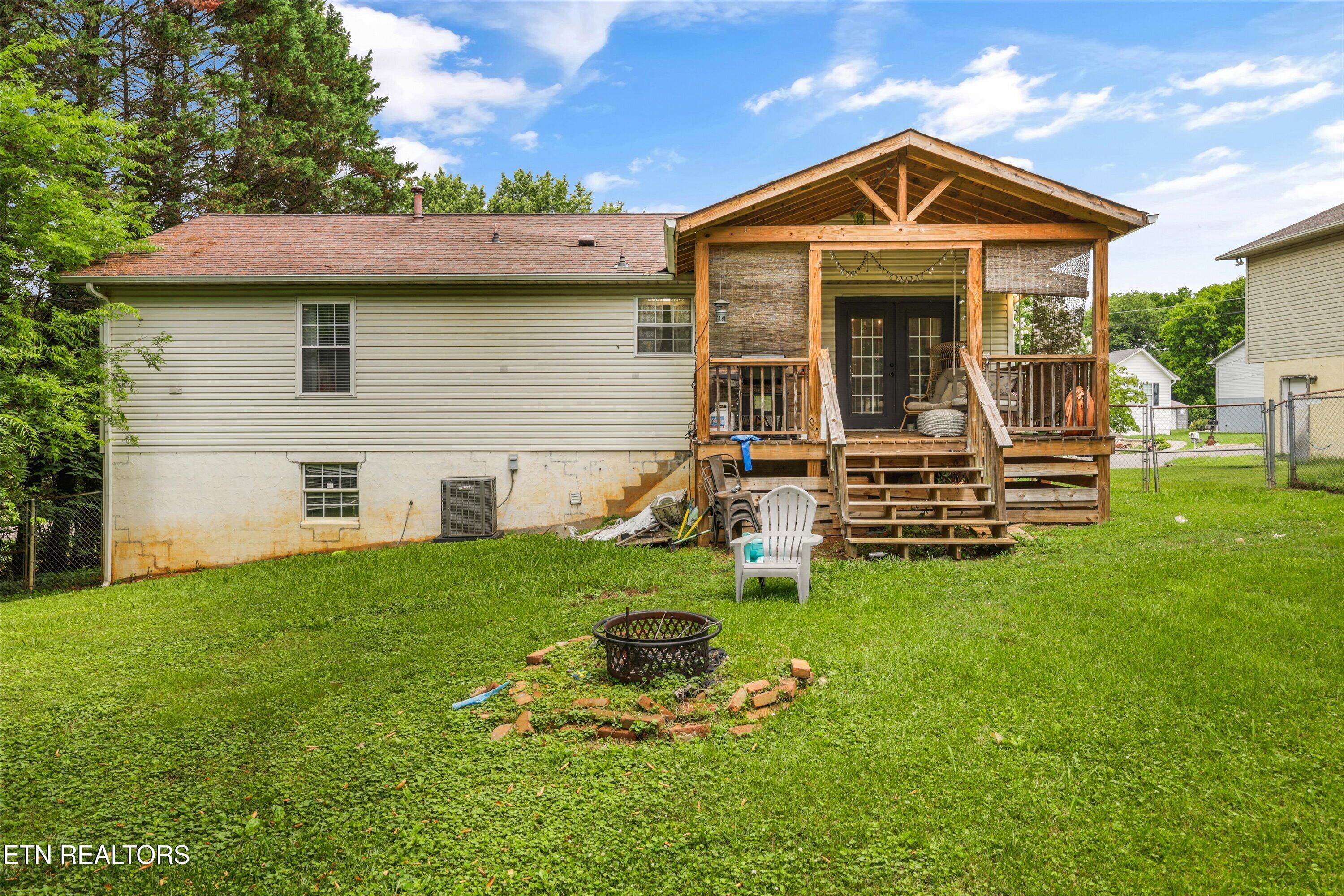 306 High Tower Road Maryville, TN 37804 - Photo 24 of 35 27-306 High Tower Rd 030