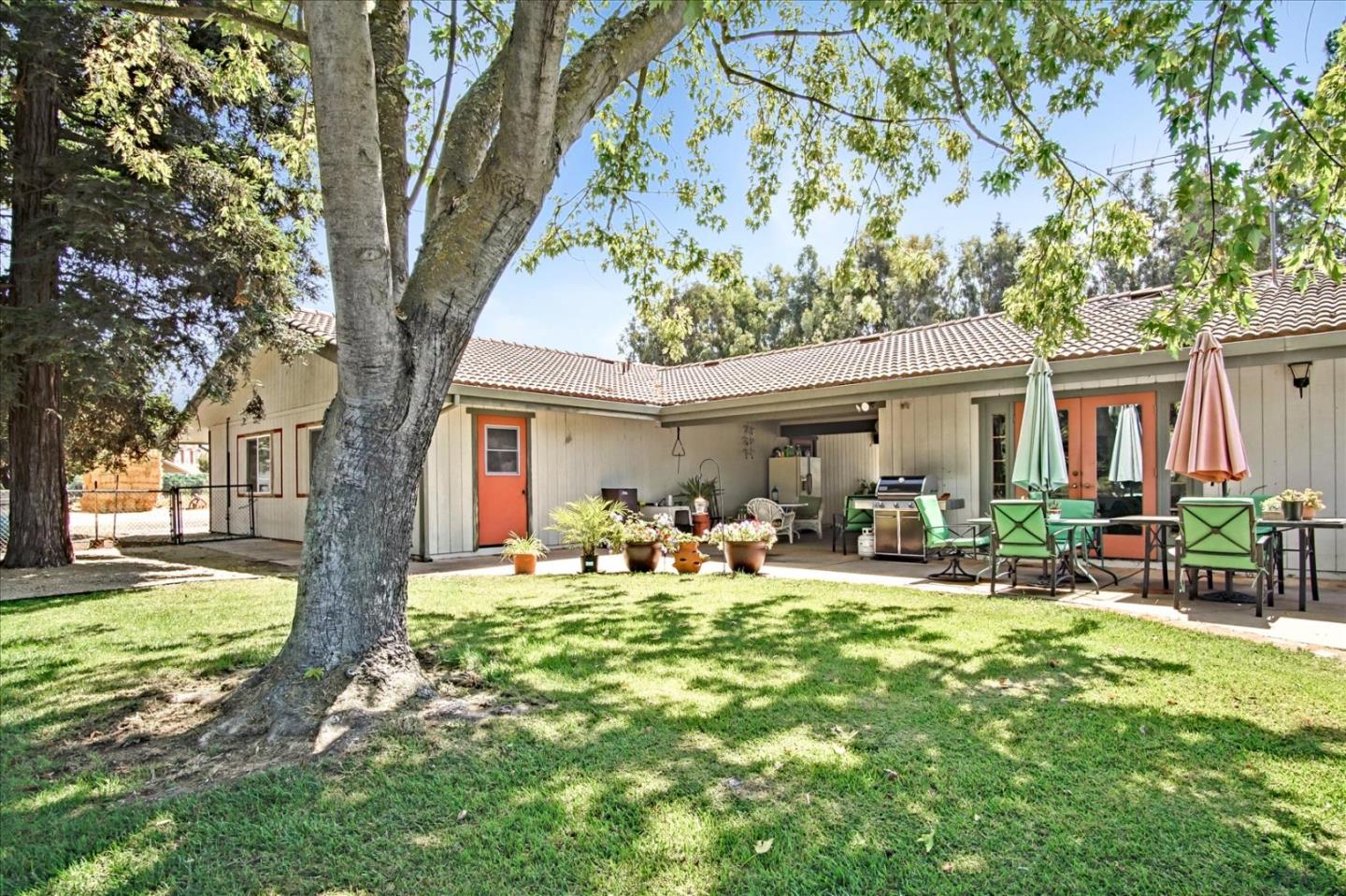 280 Lone Tree Road Hollister, CA 95023 - Photo 41 of 77 Gallery Image 41