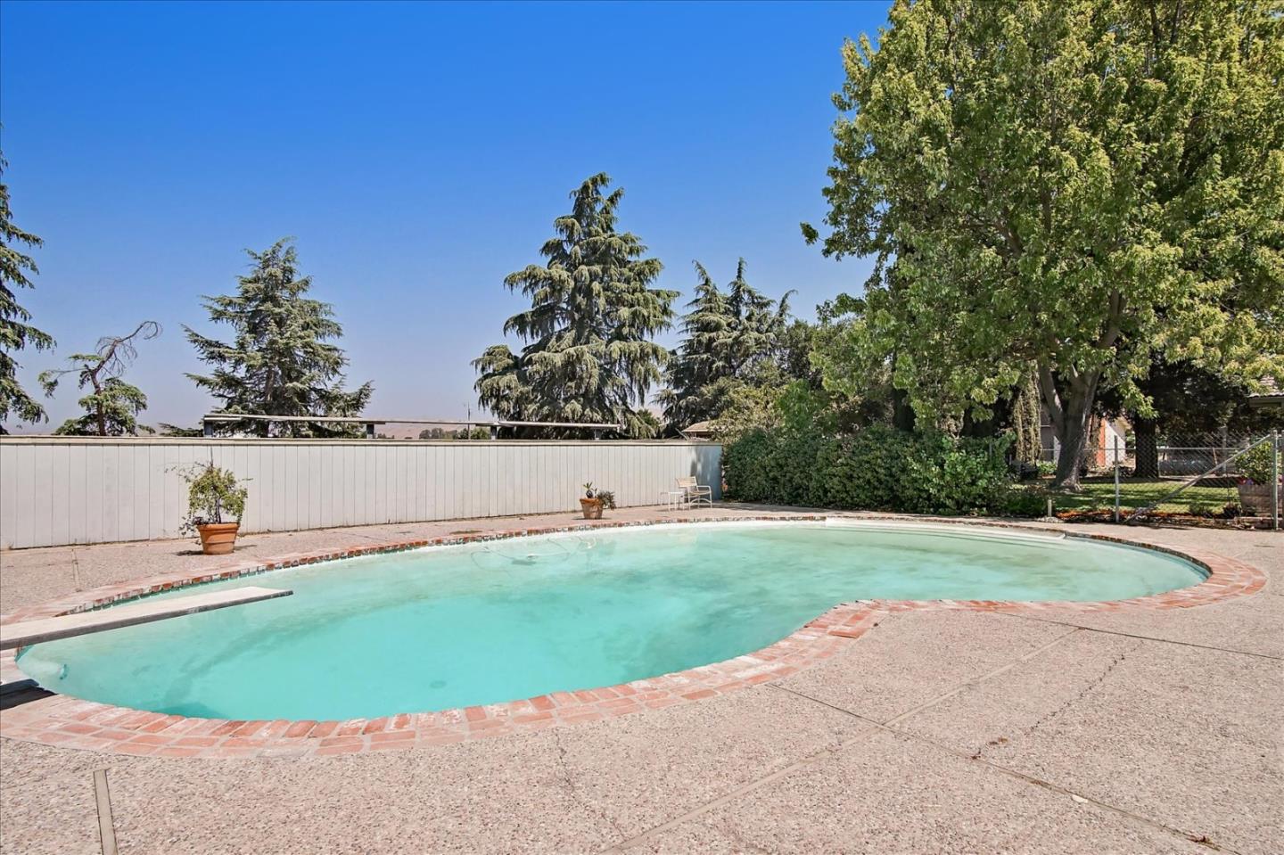 280 Lone Tree Road Hollister, CA 95023 - Photo 43 of 77 Gallery Image 43