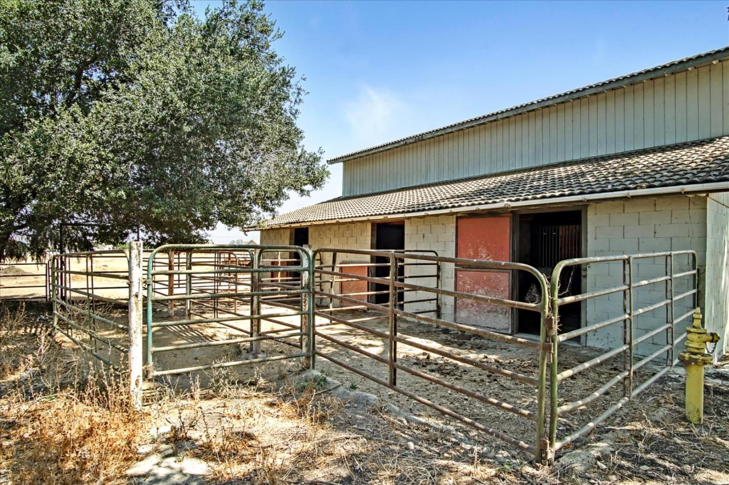 280 Lone Tree Road Hollister, CA 95023 - Photo 49 of 77 Gallery Image 49