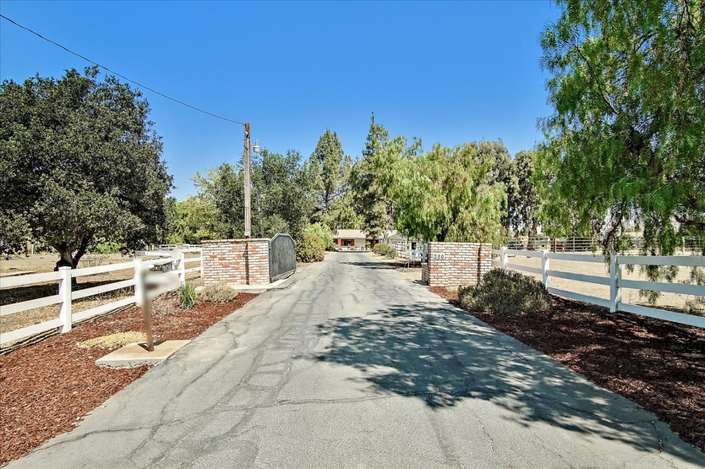 280 Lone Tree Road Hollister, CA 95023 - Photo 57 of 77 Gallery Image 57