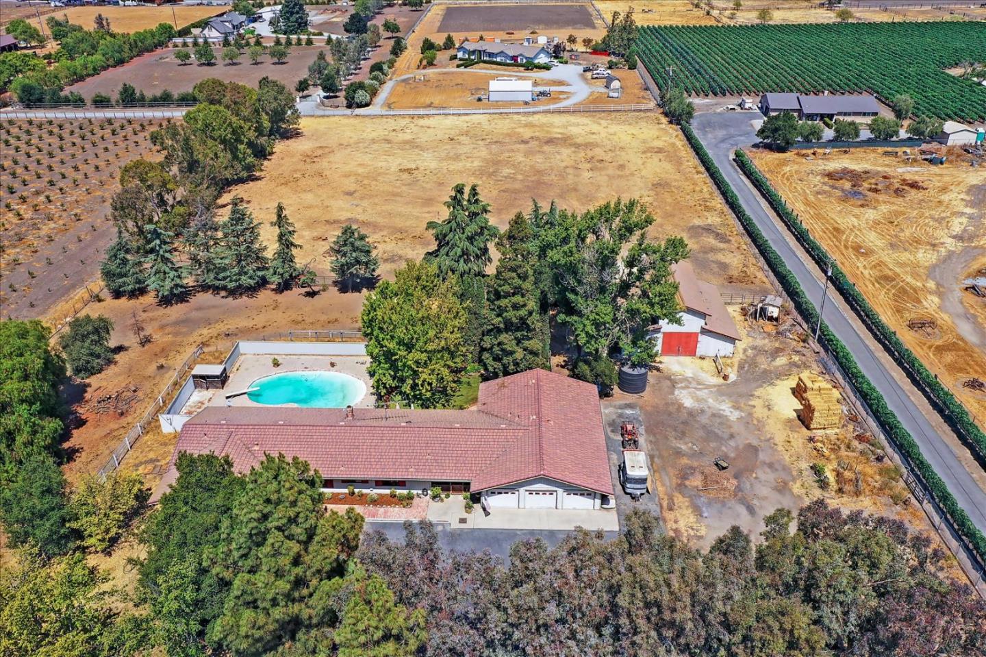 280 Lone Tree Road Hollister, CA 95023 - Photo 62 of 77 Gallery Image 62