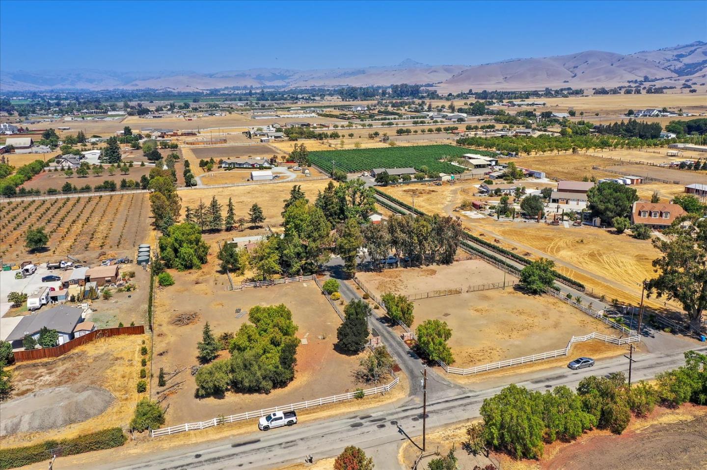 280 Lone Tree Road Hollister, CA 95023 - Photo 63 of 77 Gallery Image 63