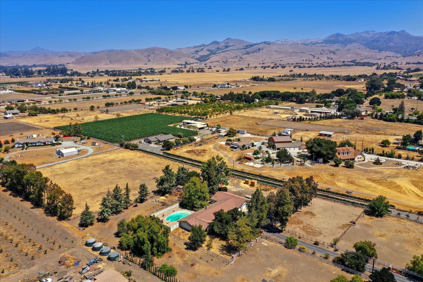 280 Lone Tree Road Hollister, CA 95023 - Photo 74 of 77 Gallery Image 74