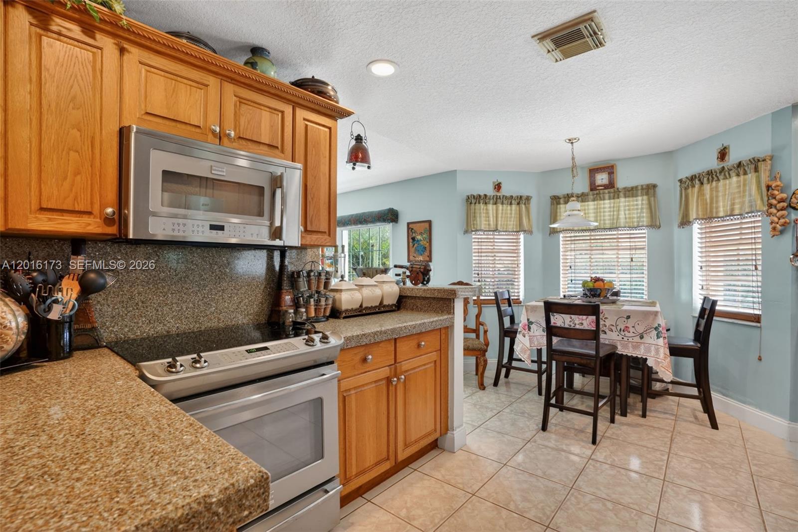 10331 Southwest 164th Court Miami, FL 33196 - Photo 14 of 46