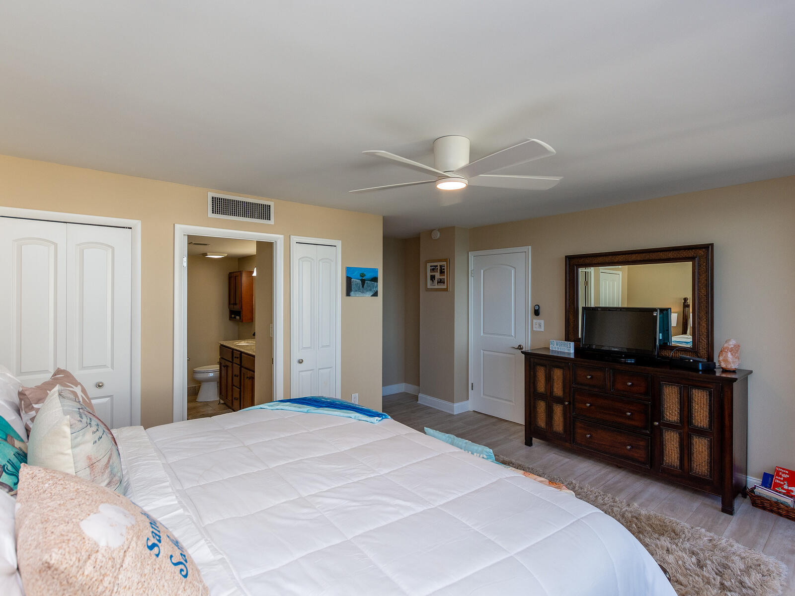 4200 North Ocean Drive, Unit 1806 Riviera Beach, FL 33404 - Photo 25 of 49 4200 N Ocean Dr Unit 806 Riviera Beach F
