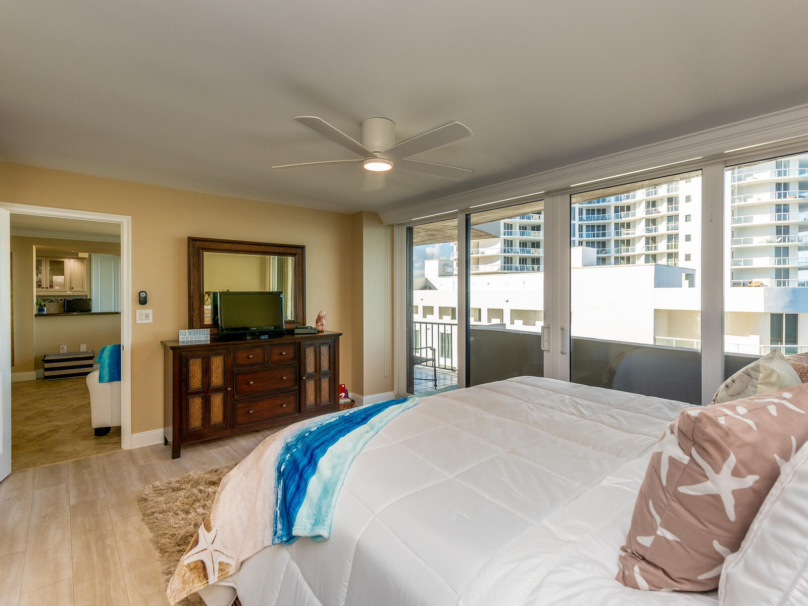 4200 North Ocean Drive, Unit 1806 Riviera Beach, FL 33404 - Photo 27 of 49 4200 N Ocean Dr Unit 806 Riviera Beach F