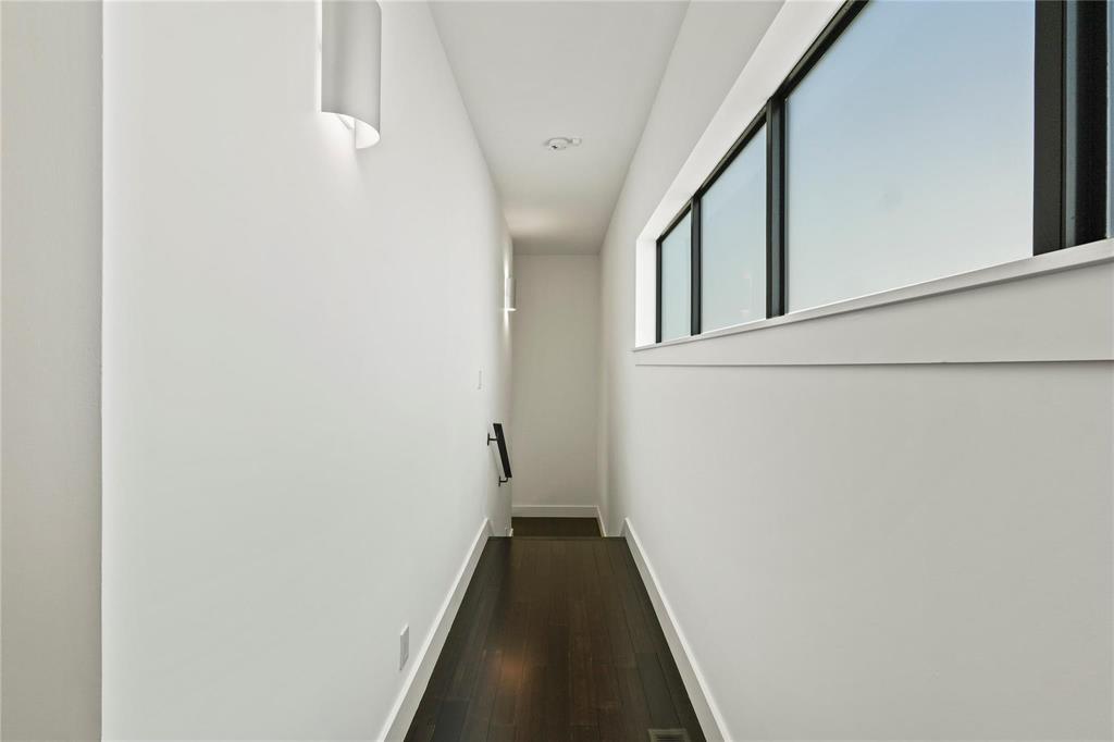 6 Vanguard Way Dallas, TX 75243 - Photo 29 of 35 a view of a hallway