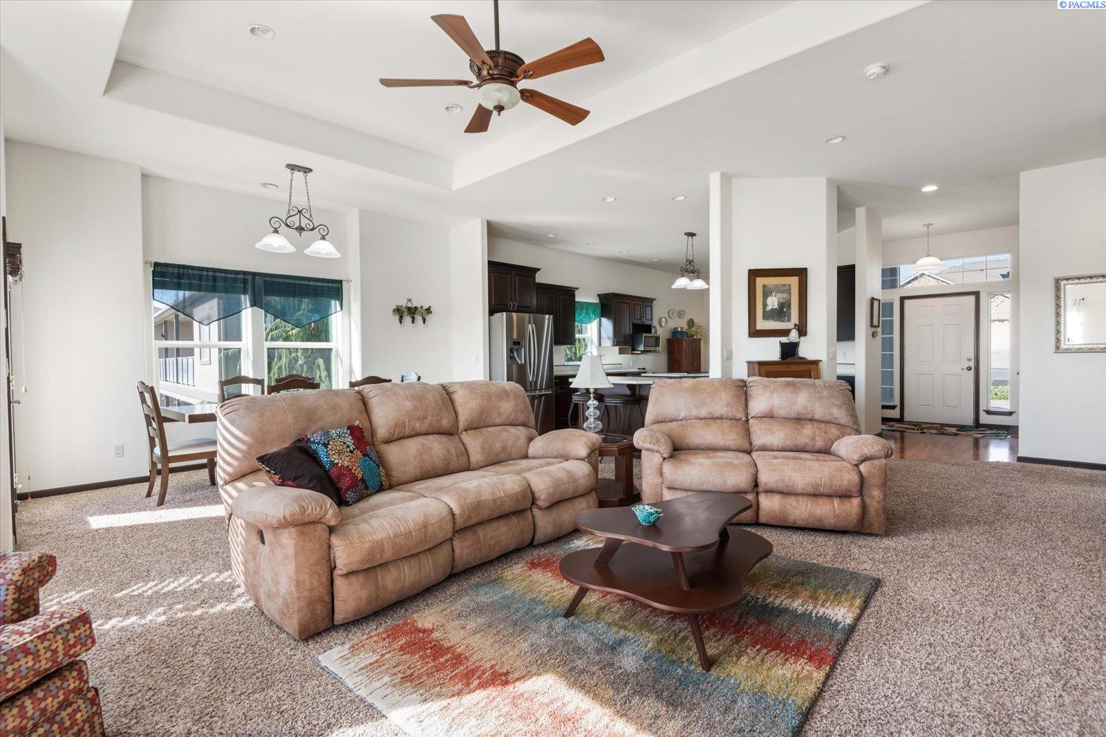 17538 South Fairview Loop Kennewick, WA 99338 - Photo 9 of 47 Gallery Image 9