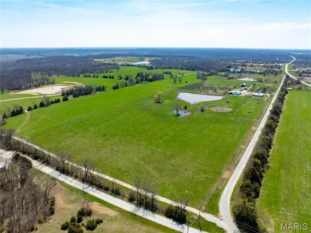 $89,900 | 3 Harbortown Road, Monroe City, MO 63456