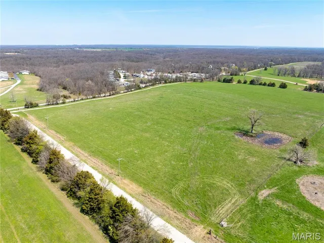 $89,900 | 3 Harbortown Road, Monroe City, MO 63456