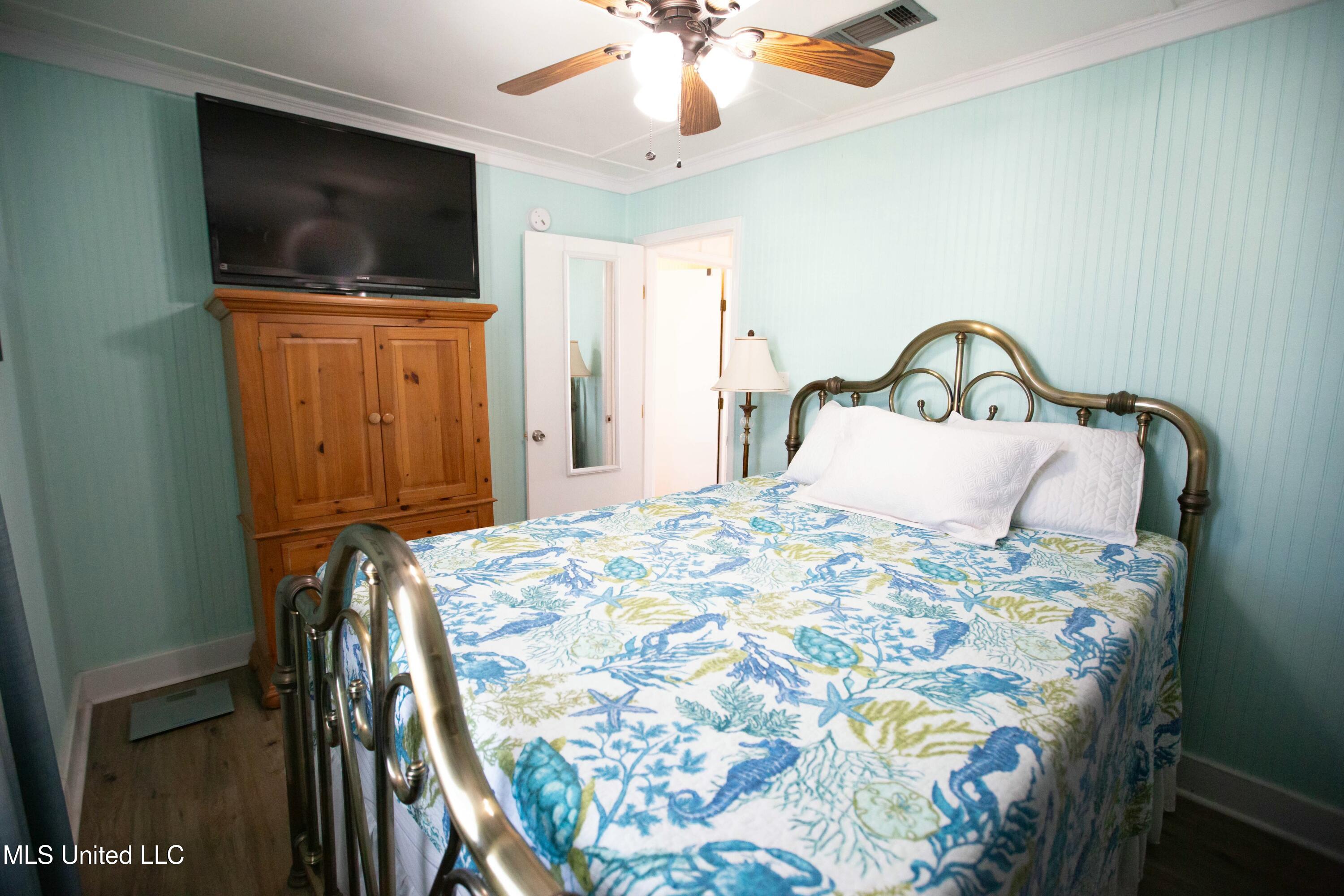4029 Robin Street Bay St. Louis, MS 39520 - Photo 9 of 19 tempImageHfDxP6