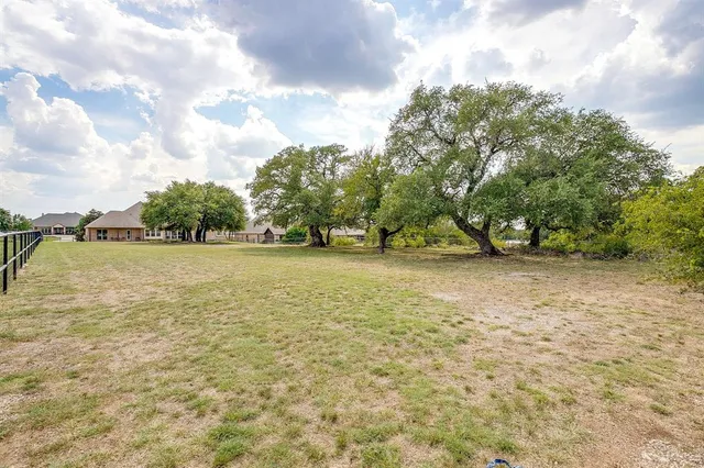 $625,000 | 13041 Stacey Valley Drive, Azle, TX 76020