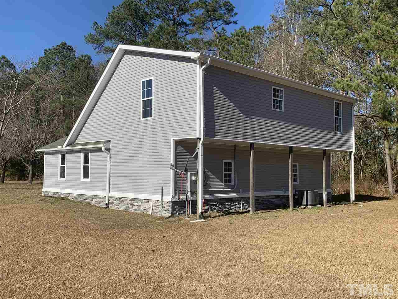 505 Surles Road Benson, NC 27504 - Photo 3 of 27