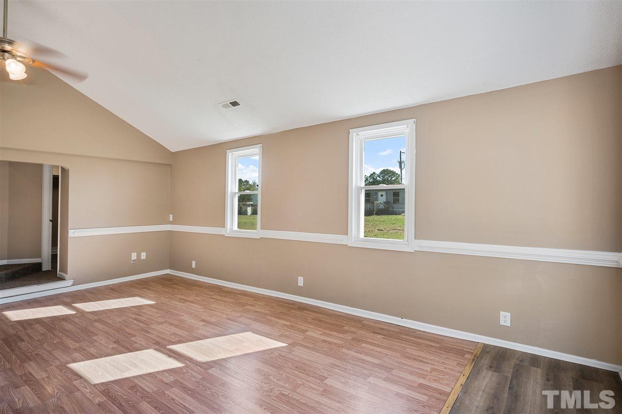 505 Surles Road Benson, NC 27504 - Photo 9 of 27