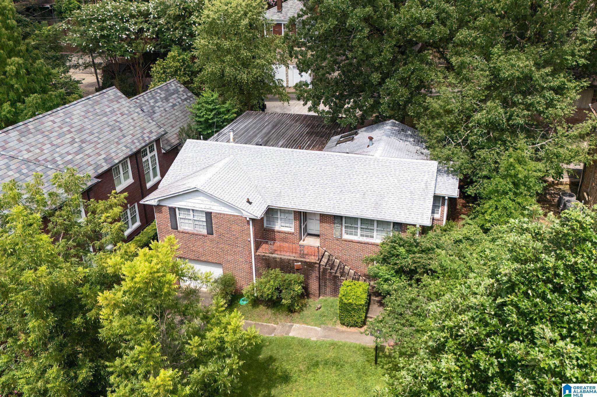 977 Conroy Road Birmingham, AL 35222 - Photo 1 of 29