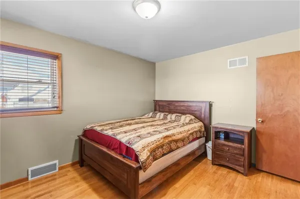 $220,000 | 618 North Chestnut Street, Cameron, MO 64429